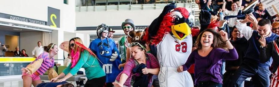 Rowdy in JSSB with MSU Denver Students